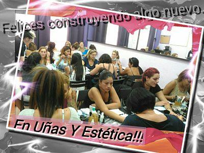 fotos curso uñas gel y acrílico 21/08/16 - Alumnas practicando