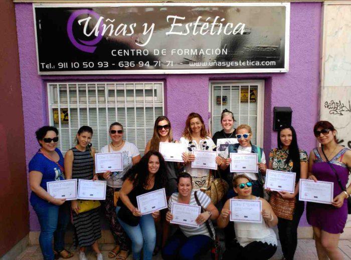 Fotos con las alumnas del curso esmaltado permanente. Día 11/09/16