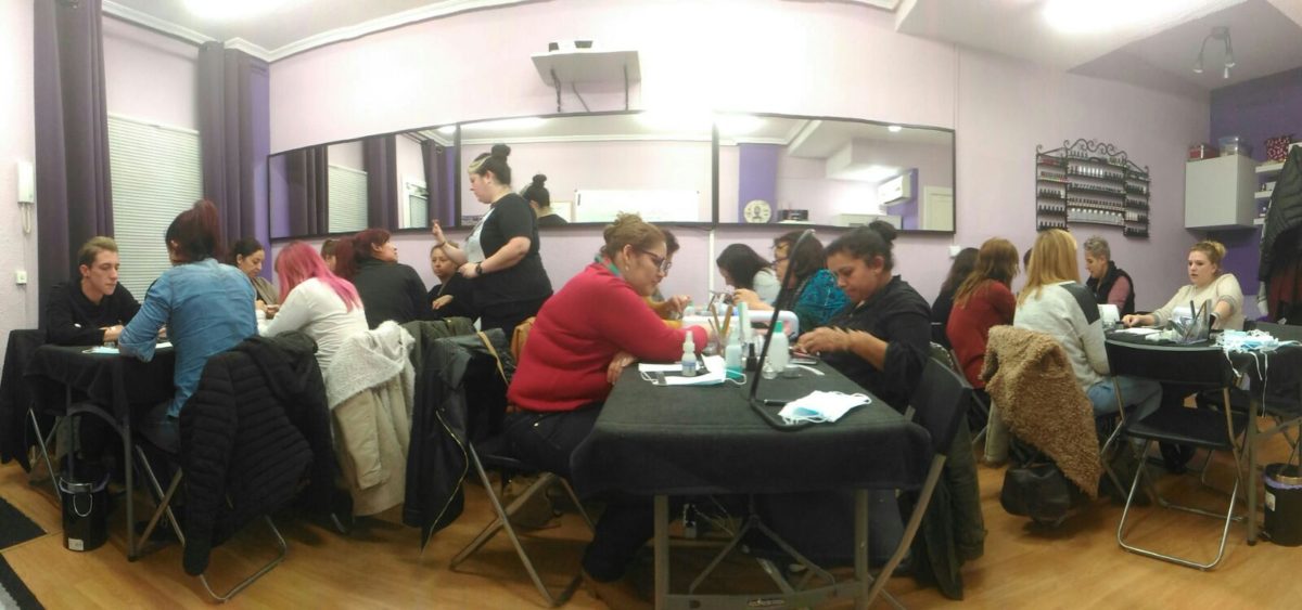 Fotos del curso de uñas de gel y acrílico del día 20/11/16 - Panorámica