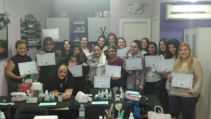 Fotos de las alumnas del curso de uñas de acrílico y gel del día 18/12/16