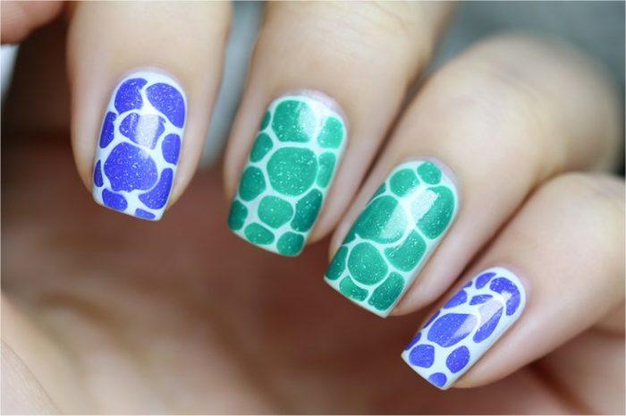 Blobbicure Nail Art