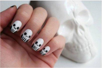 Uñas de calaveras