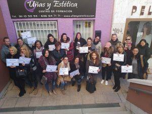 Fotos de los alumnos del curso de extensiones de pestañas del día 3/12/17