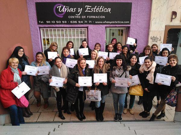 Foto de las alumnas del curso de uñas de gel y acrílico del día 18/03/18