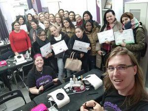 Fotos de las alumnas del curso de uñas de gel y acrílico del día 04/11/18