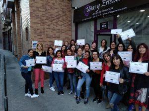 Foto de las alumnas del curso de uñas de gel y acrílico del día 14/04/19