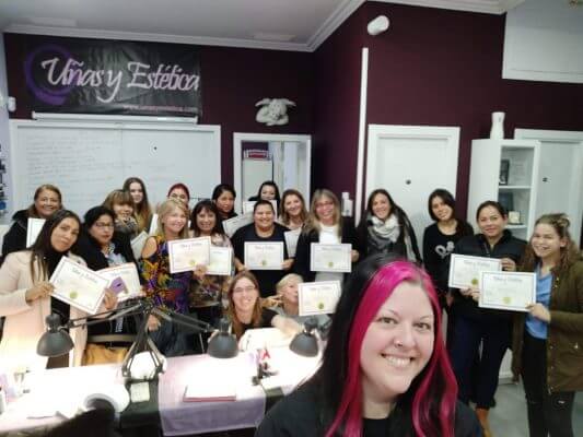 Foto de las alumnas del curso de uñas de gel y acrílico del día 10/11/2019