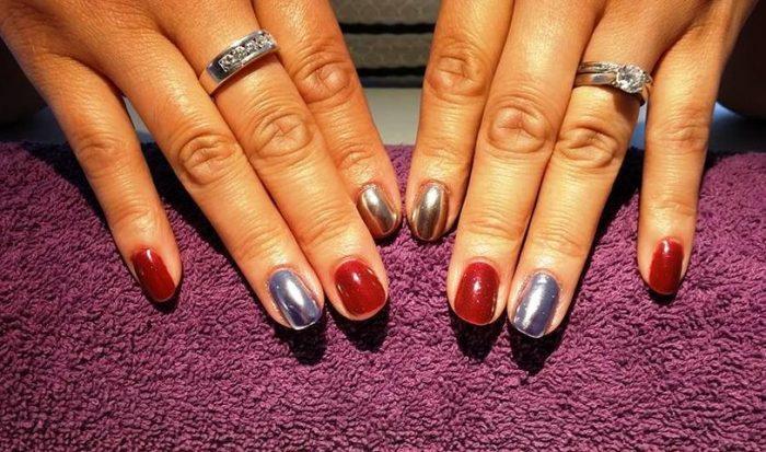 Manicura bicolor en tendencia