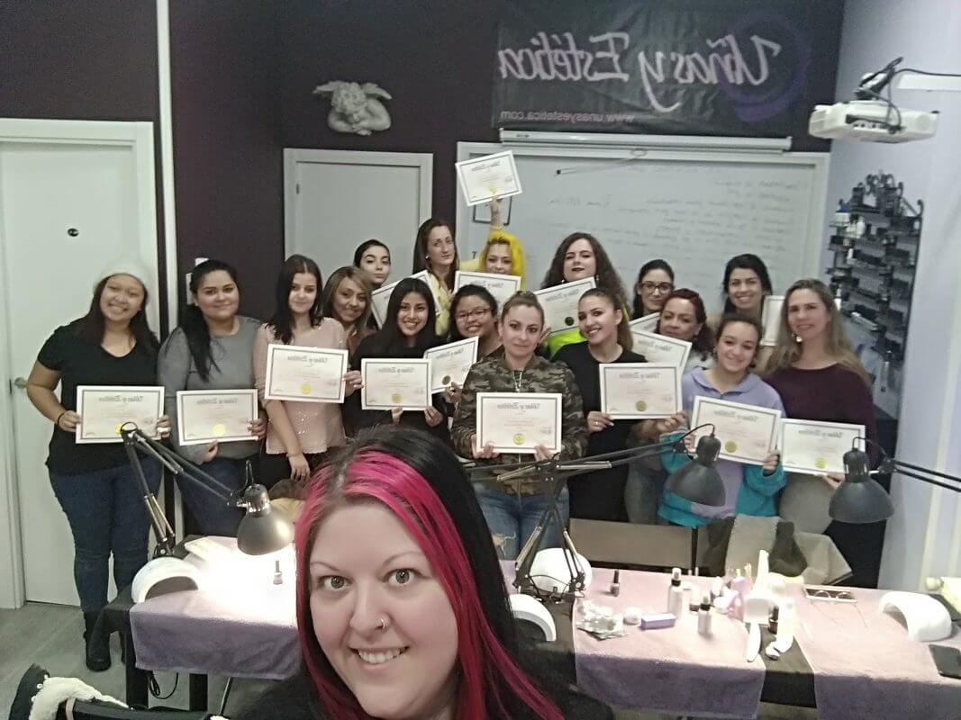 Foto de las alumnas del curso de uñas de gel y acrílico [09/02/20]