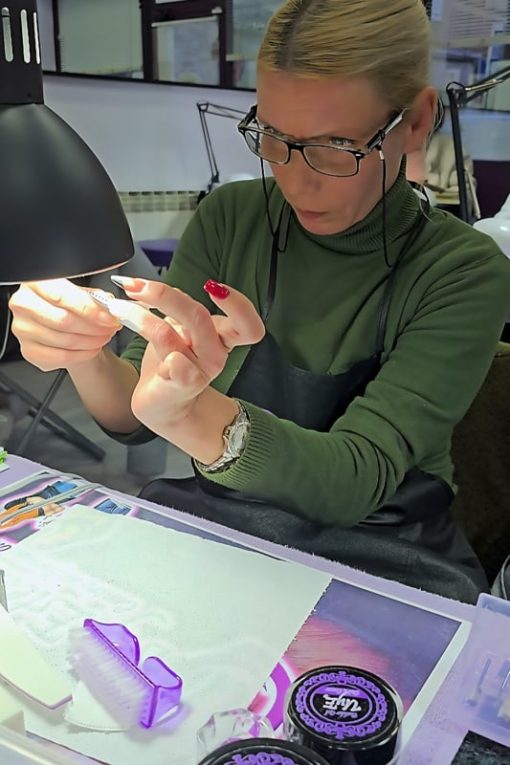 Academia de uñas en Madrid - Moldes